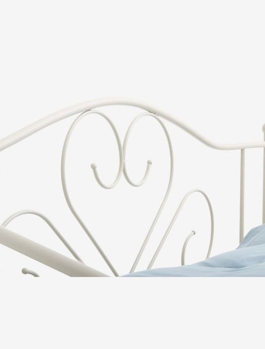 Обява за три единични легла (Jysk, скандинавски стил, чисто нови)