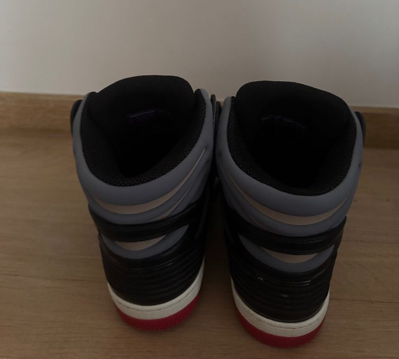 Vand adidasi GUCCI