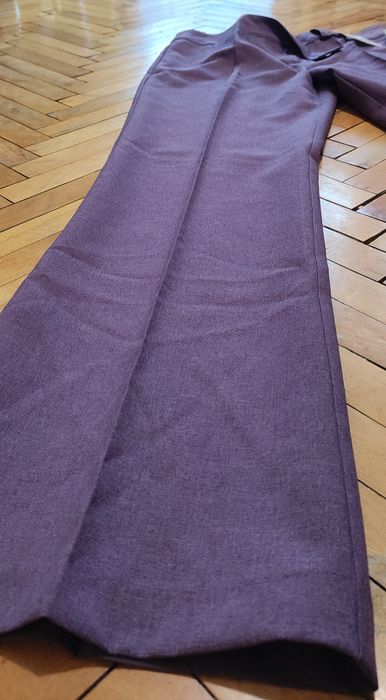 Дамски панталон цвят тъмно лилав