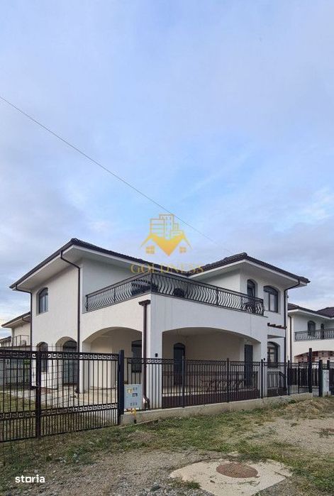 Casa 4 Camere Semifinisata, Curte 450mp, Terasa 65mp,  Dezmir