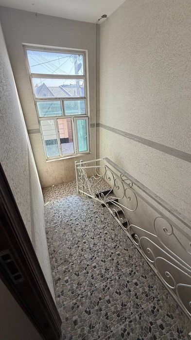 Srochan Nazarbek mevazor maxallasida arzon kvartira sotiladi