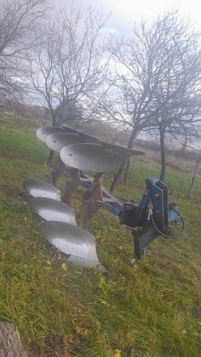 Plug reversibil 3 brazde rabewerk