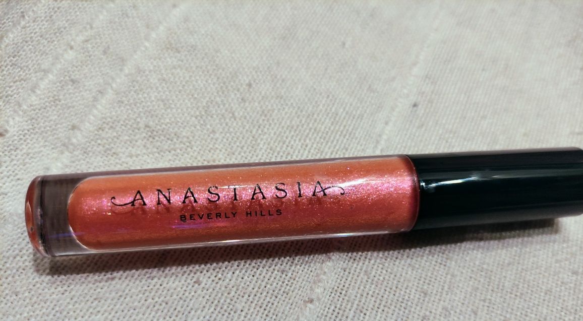 Гланц Anastasia и Max factor