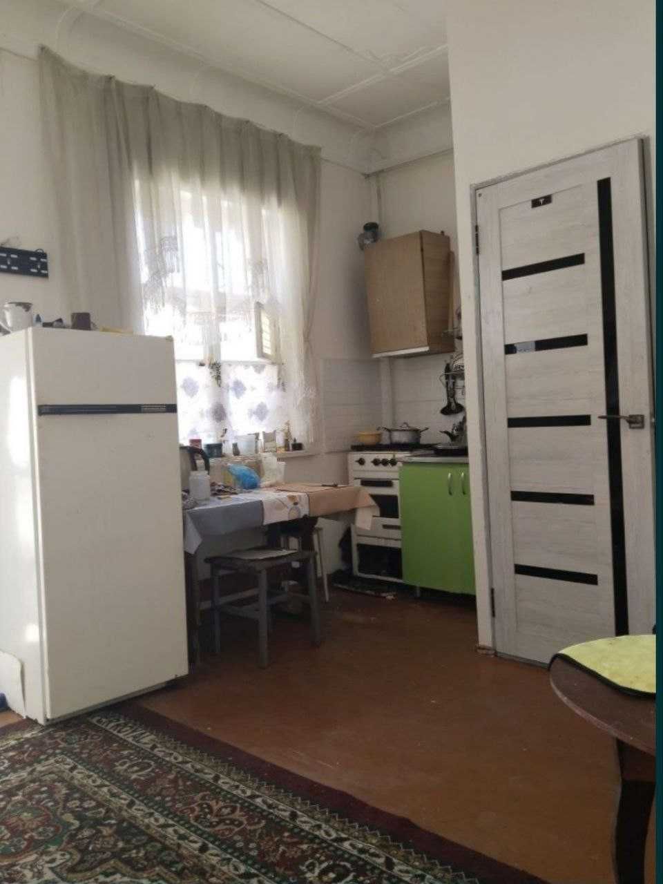 Продам полдома в Яшнабадском районе.