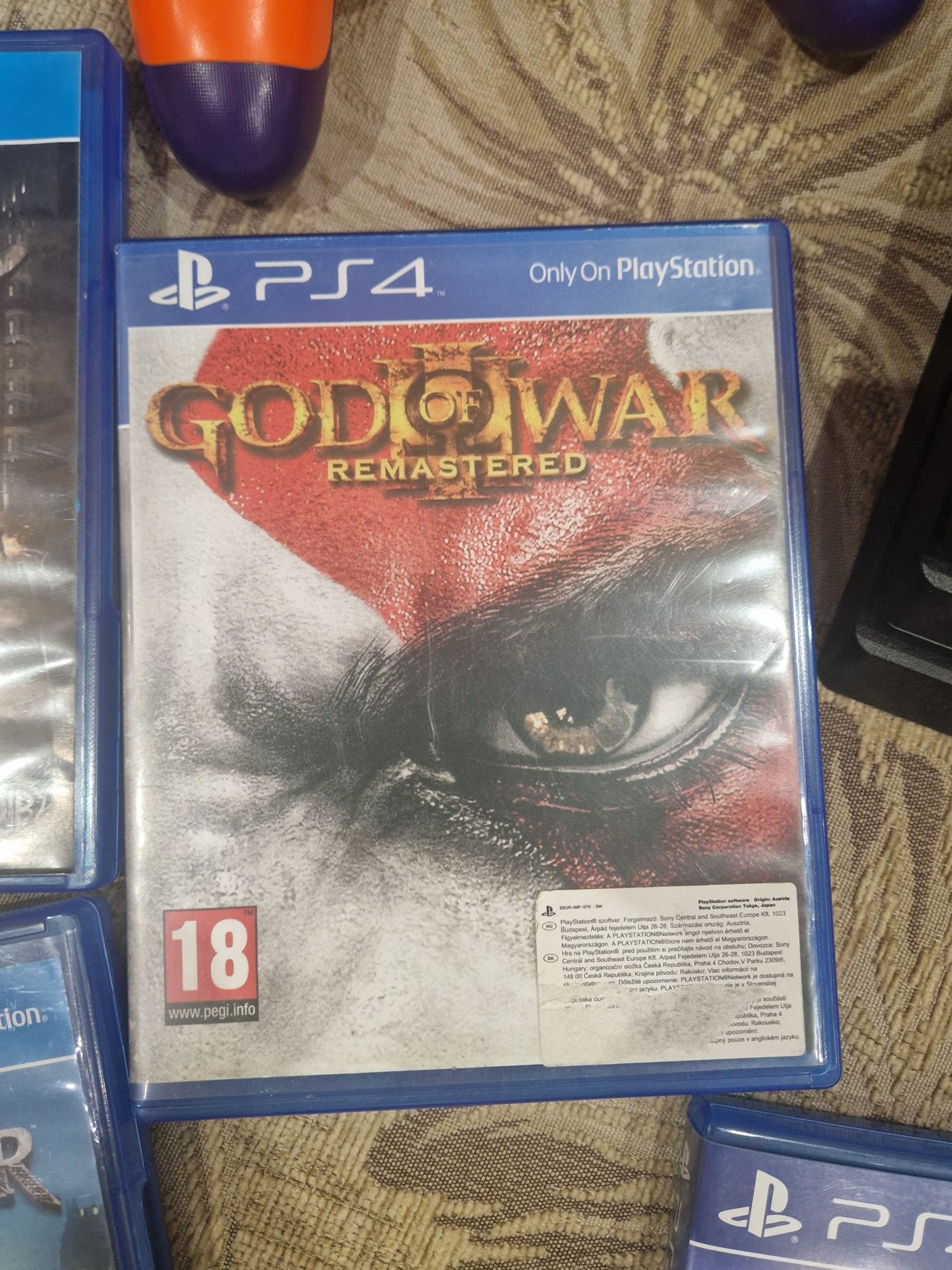 Ps4 pro 1TB + 5 игри