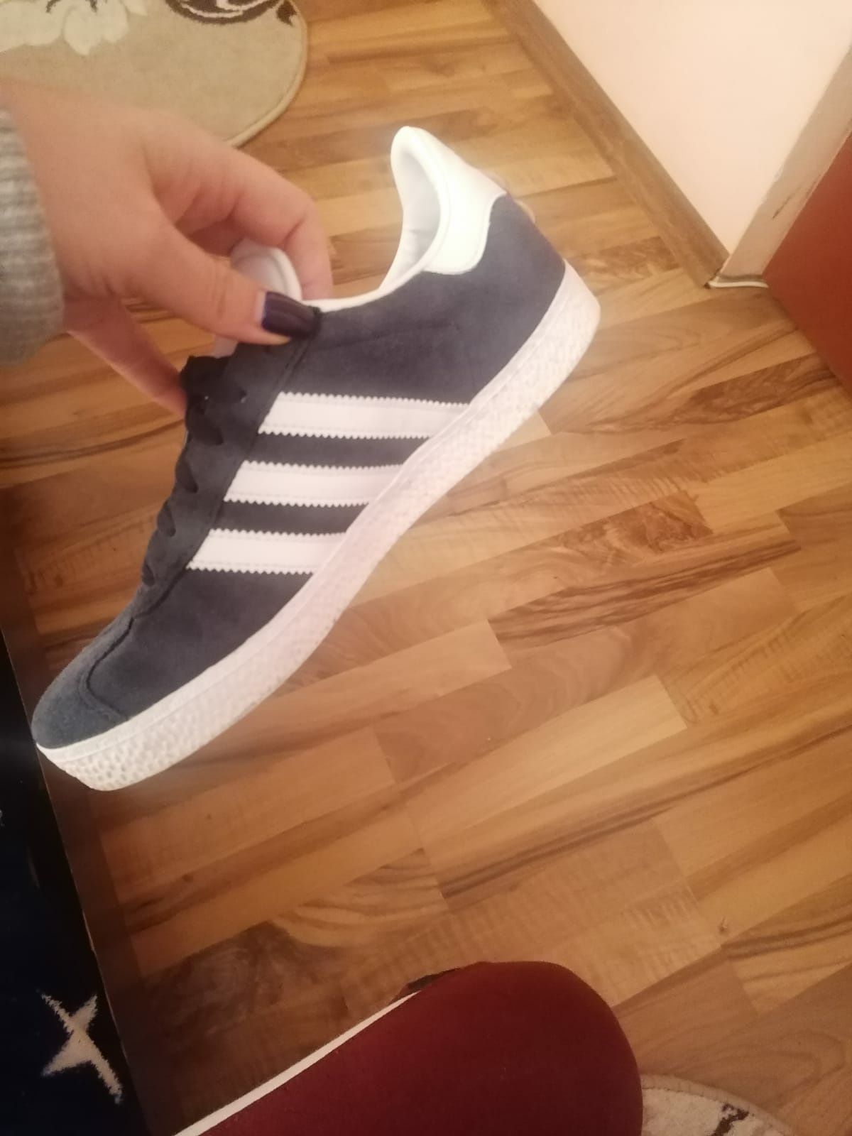 Adidas Gazelle aproape noi, dama, bleu inchis