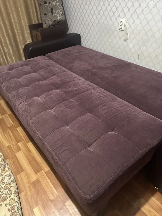 Диван в хорошем состоянии