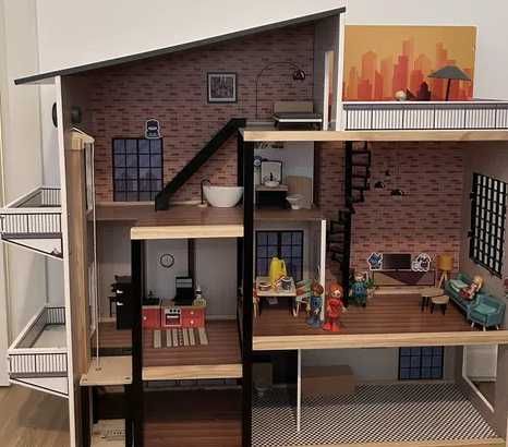 Casa papusi din lemn