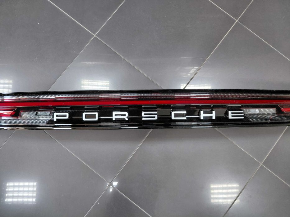 9Y0945207BL Нов Porsche Cayenne 9Y Централен стоп