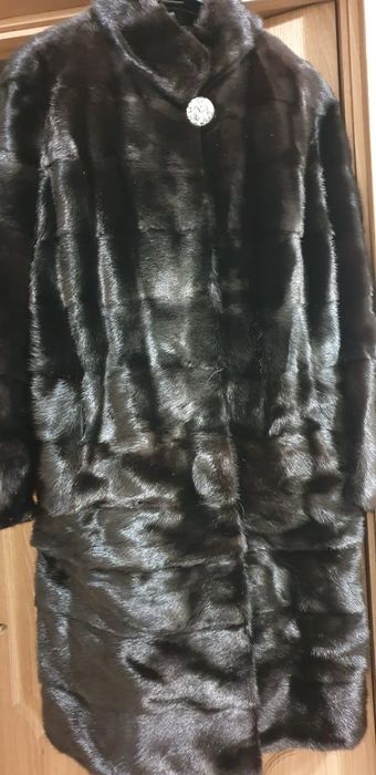 Продам норковую шубу