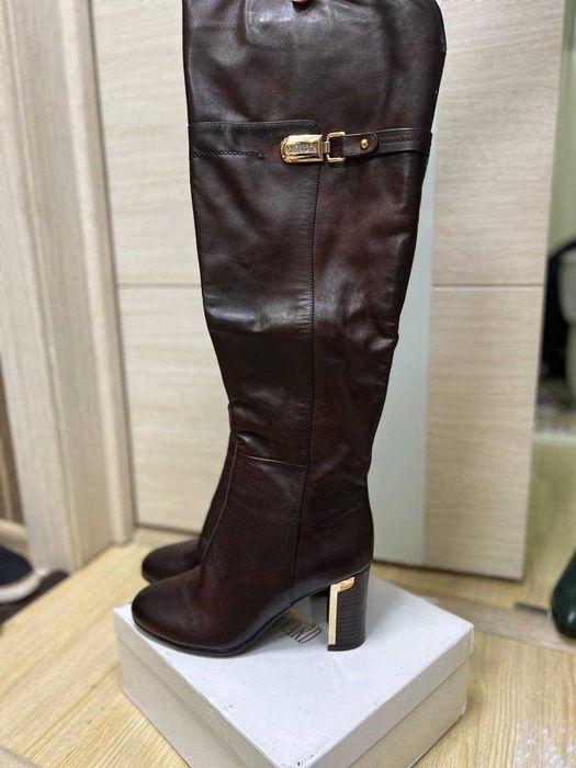 Женская обувь сапоги