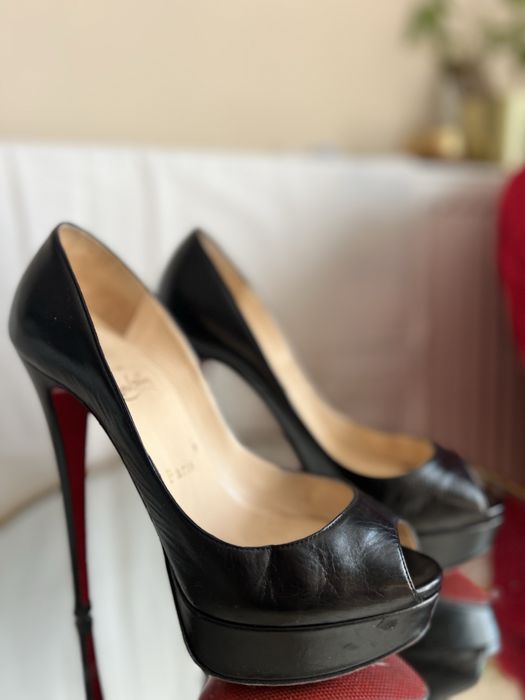 Pantofi Christian Louboutin 37