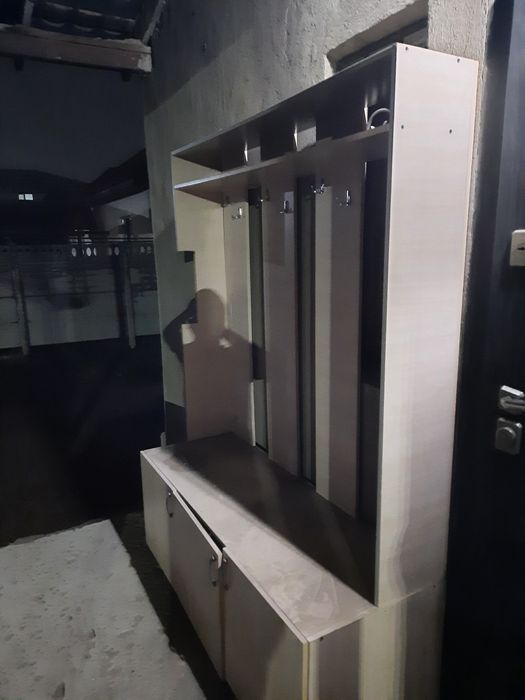 Шкаф для прихожей