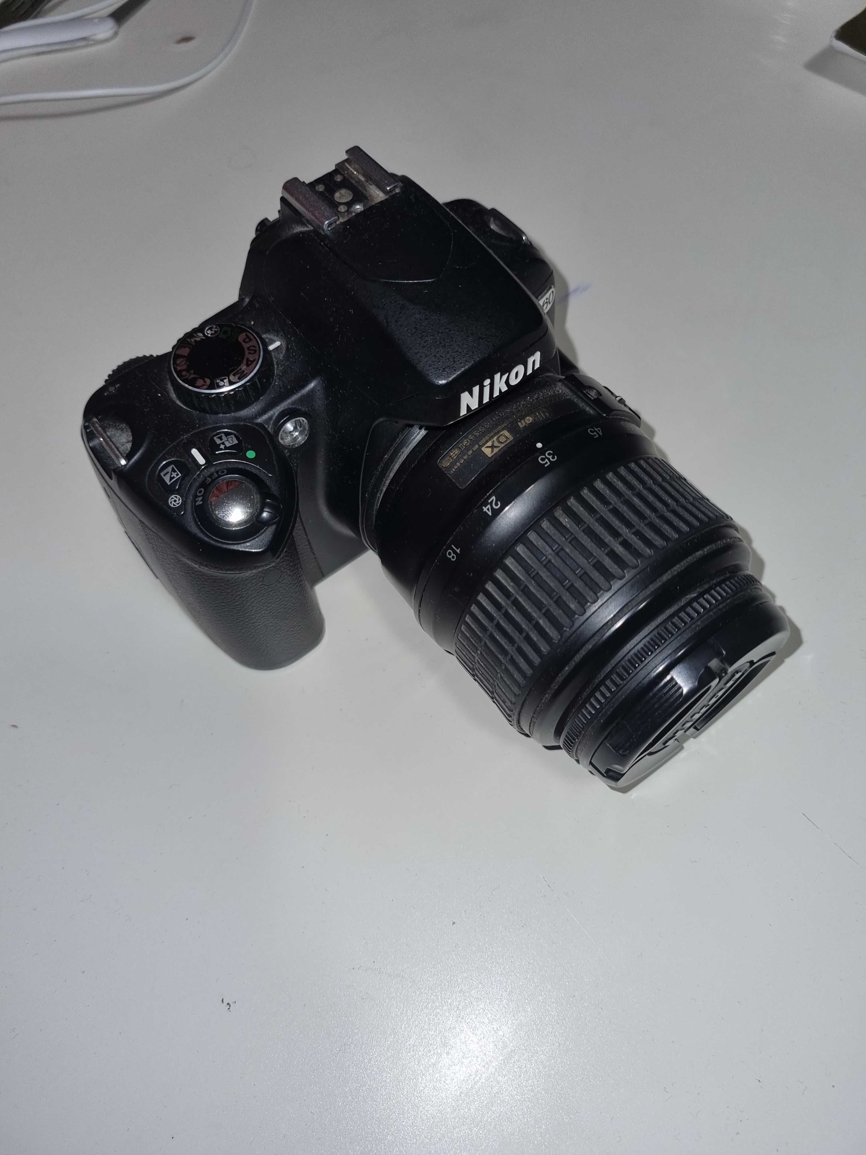 Aparat foto DSLR Nikon D60