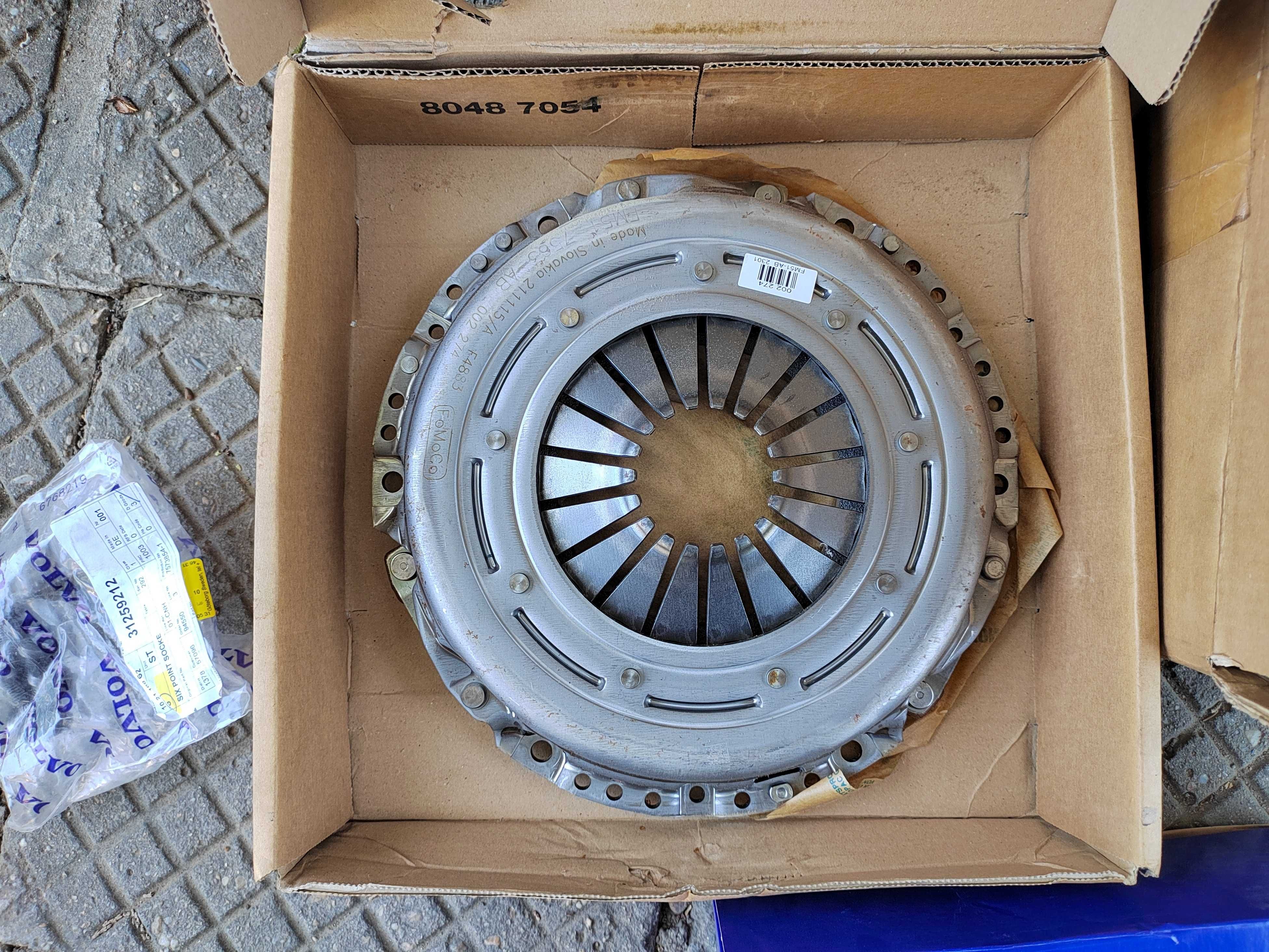 Комплект маховик и съединител за Волво v40 D2 1.6 diesel