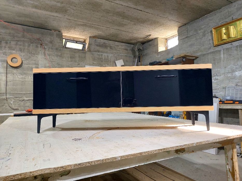 Тумба под телевизор