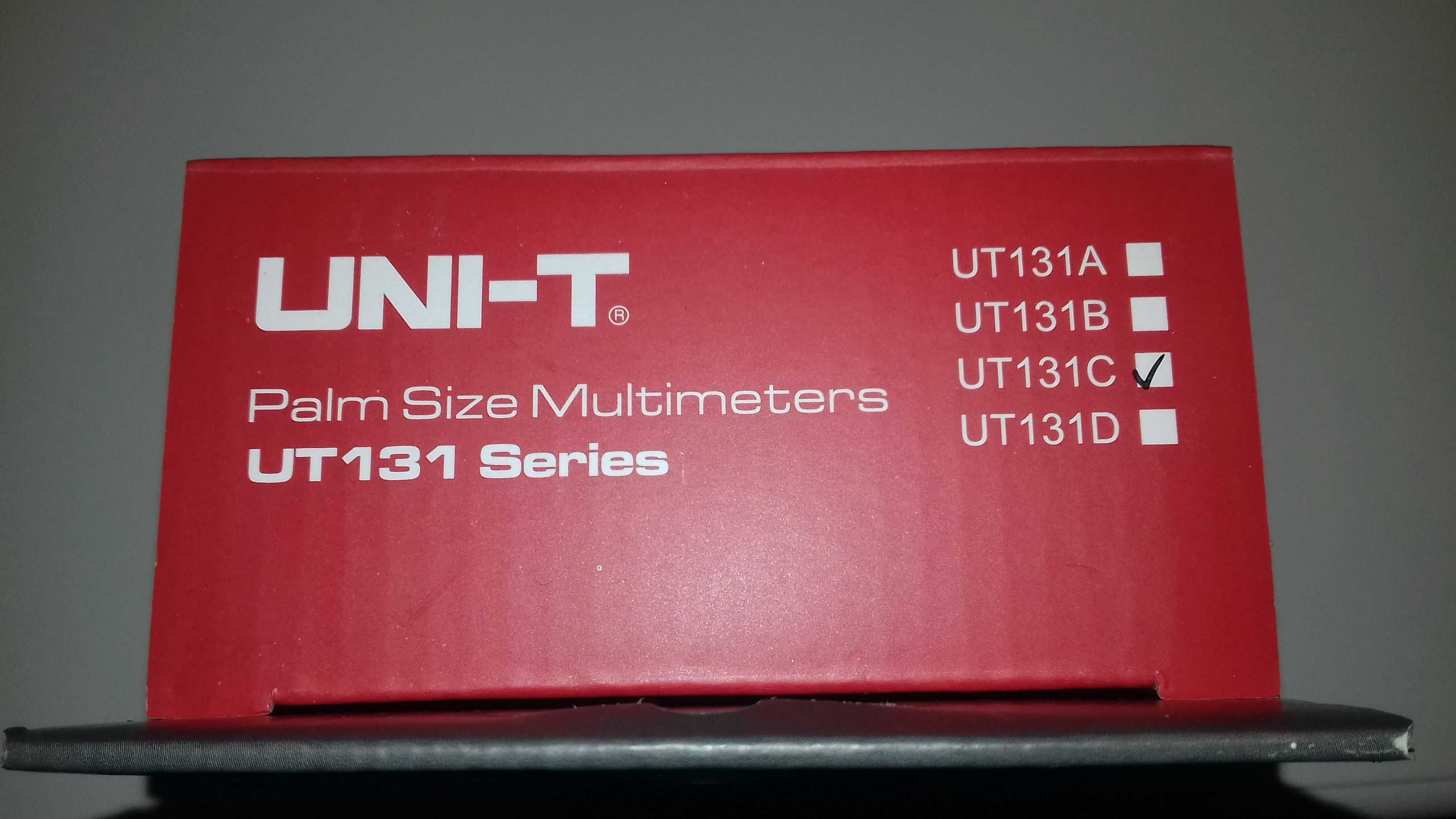 Vând multimetru UNI-T UT131C