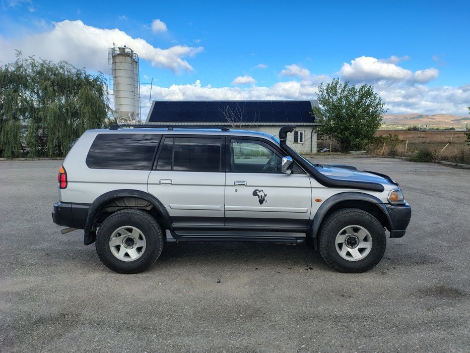 Vând auto Mitsubishi pajero sport 2.5 diesel an 2003
