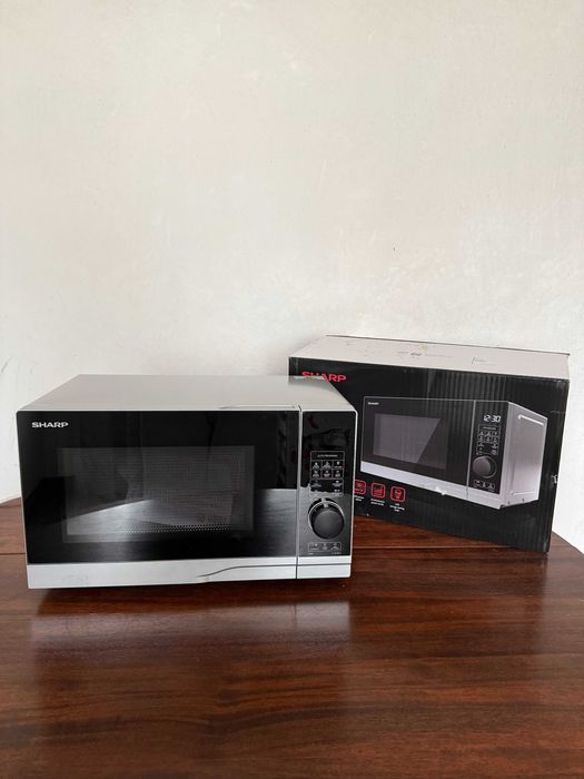 Микровълнова фурна с грил Sharp YC-PG204A 20 L, 900 W