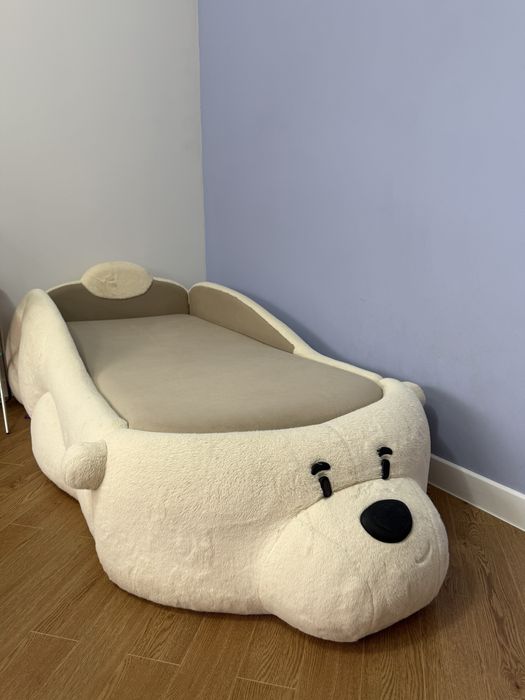 Продам детскую кровать мишка