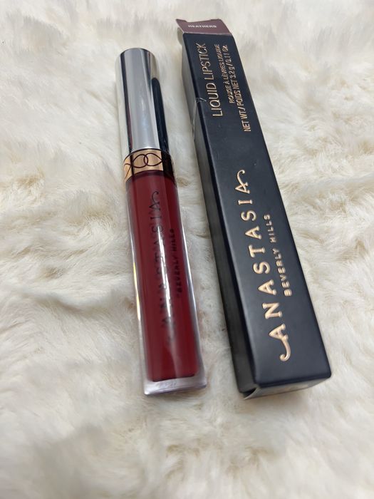 Ruj lichid Anastasia Beverly Hills  - roșu Heathers