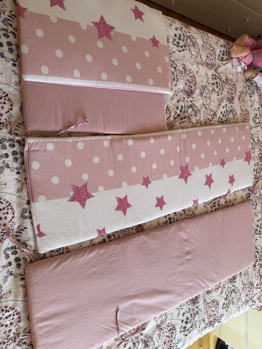 Обиколник за бебешка кошара