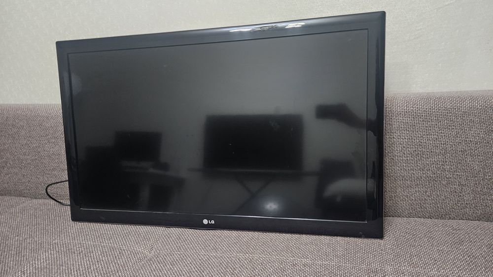Продам телевизор LG