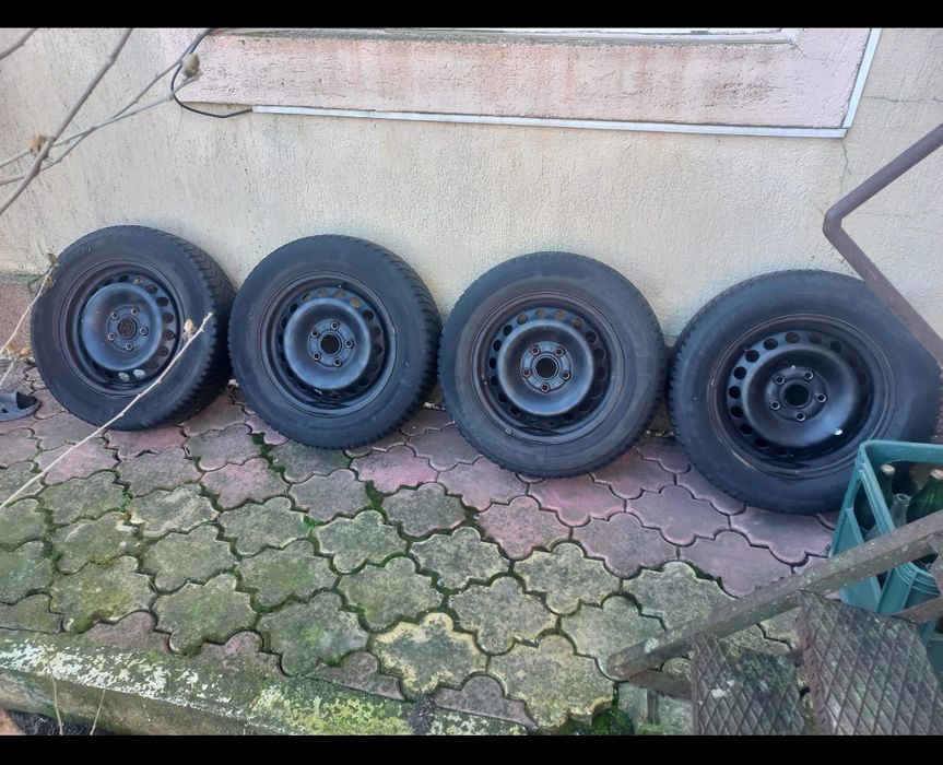 Set 4 roti iarna Volkswagen 195 65 R15