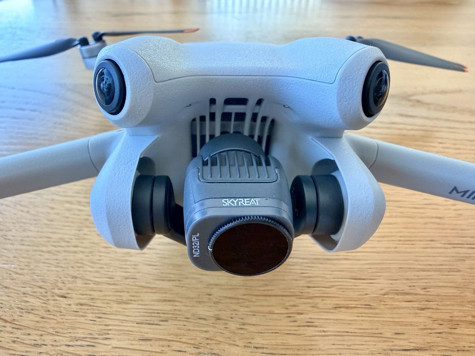 Dji mini 4 pro fly more combo