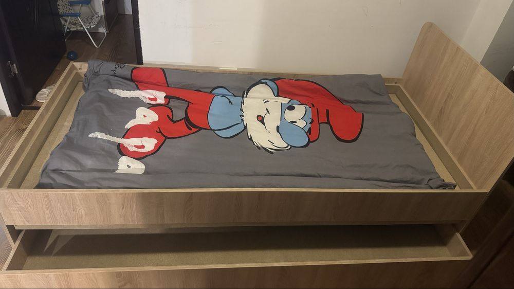 De vanzare :Pat cu sertar