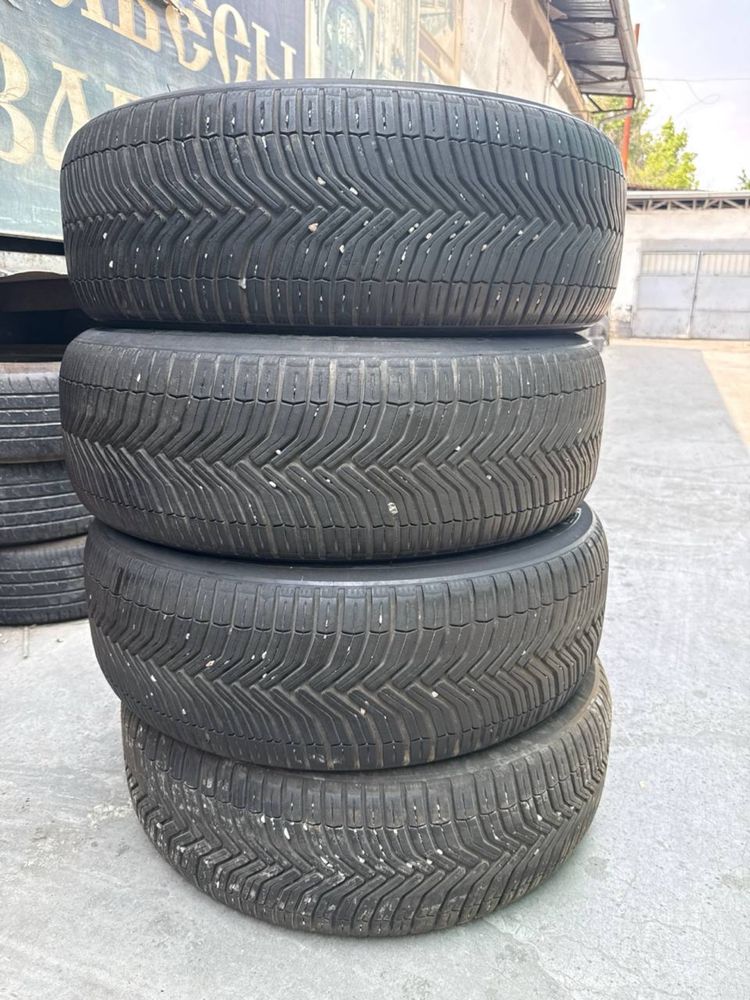 Michelin Cross climate Suv