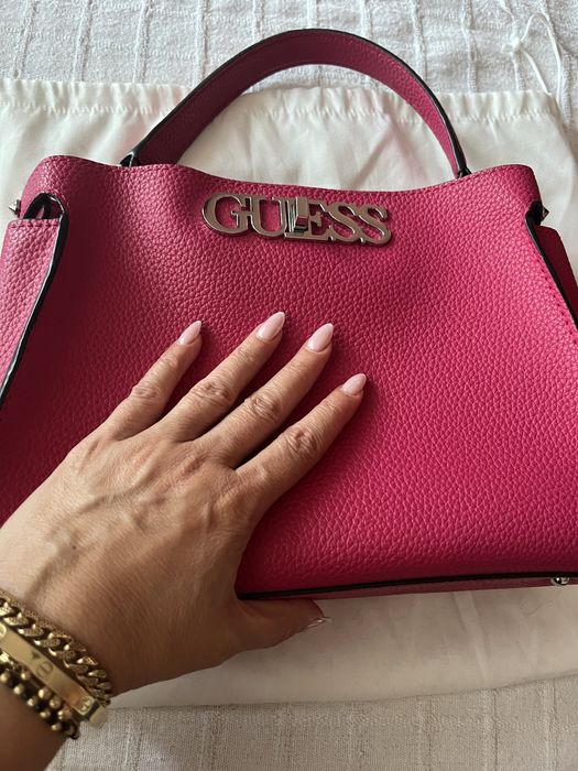 Чанта-цвят фуксия