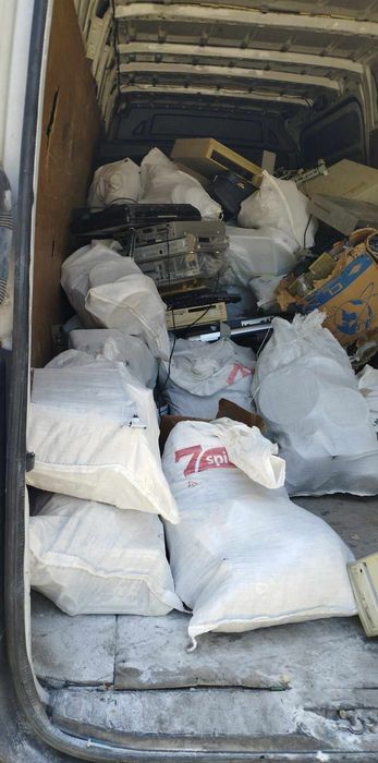 Transport marfa,moloz, orice