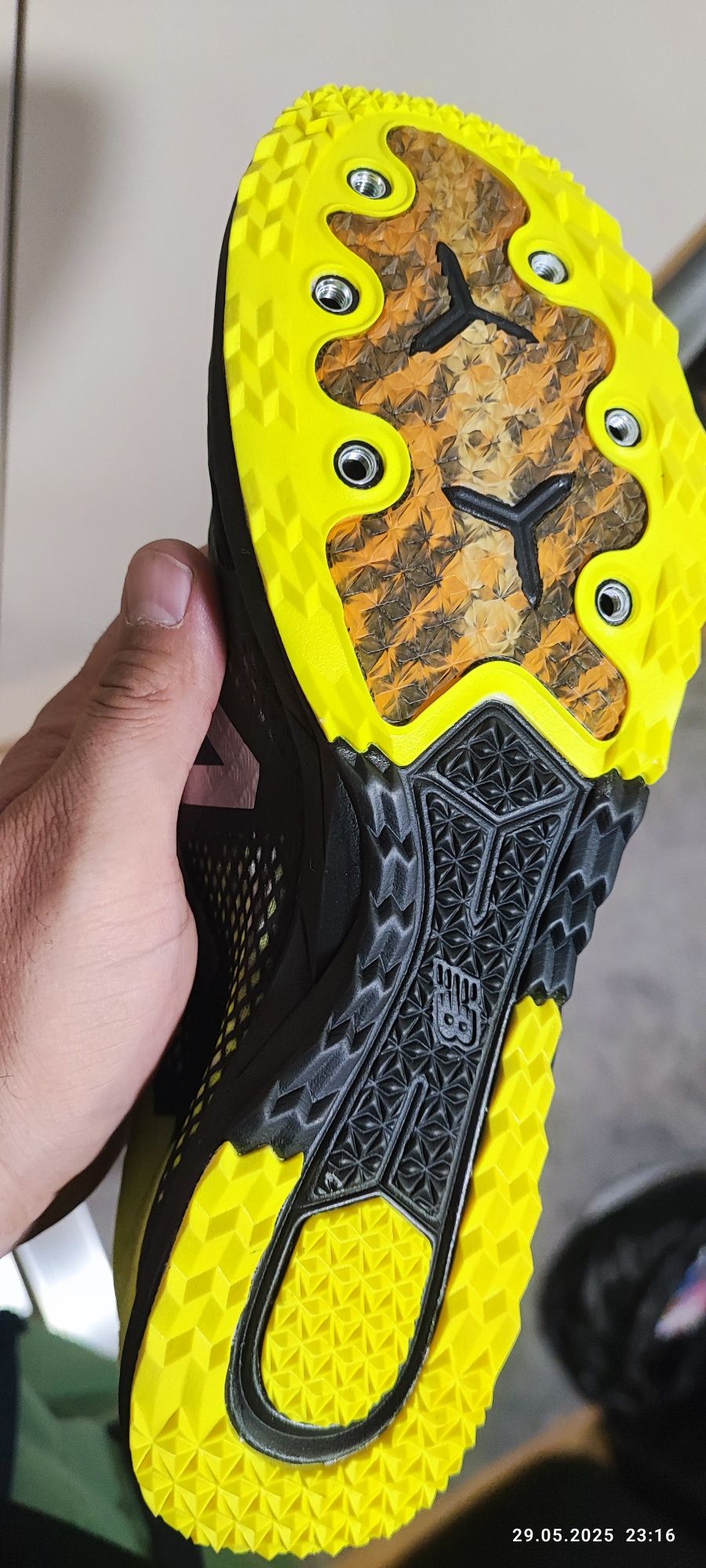 шпайкове  new balance 43 номер