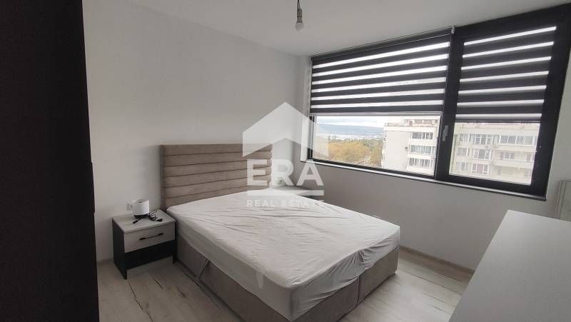 Дава се под наем Двустаен апартамент в Варна, Чайка - 70 кв.м за 700 € - Снимка #3