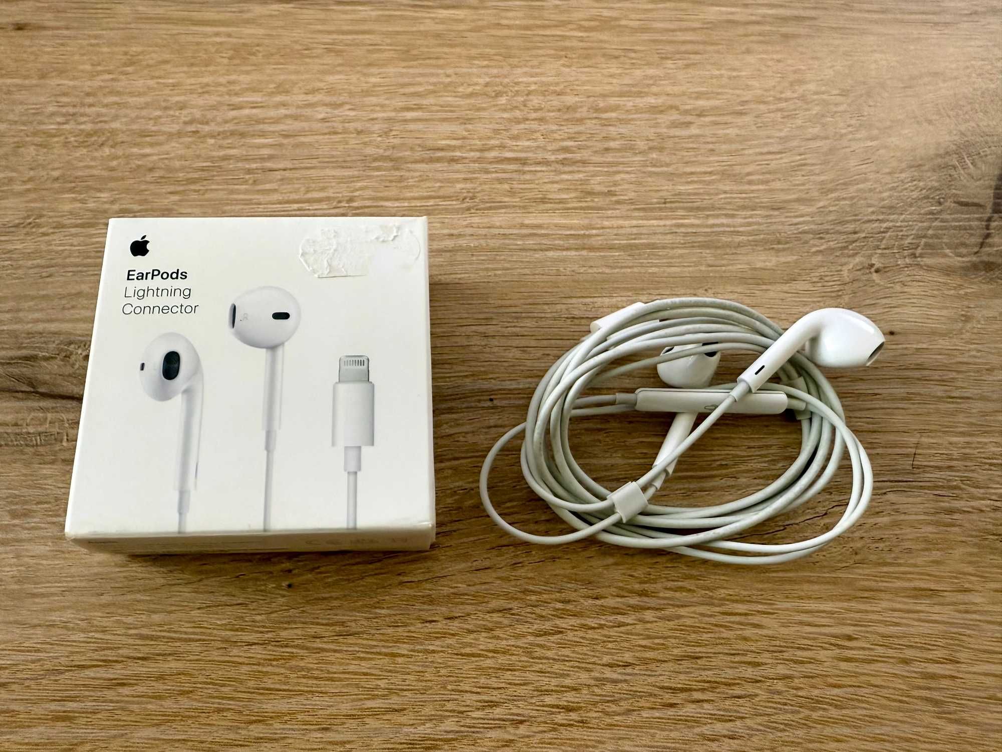 Apple EarPods (Lightning Connector)