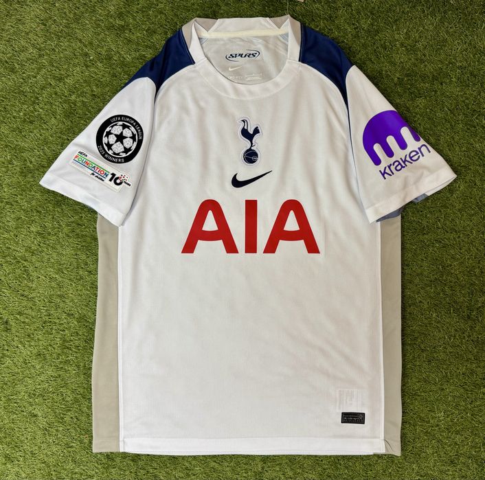 Тениска на Тотнъм 2025/26