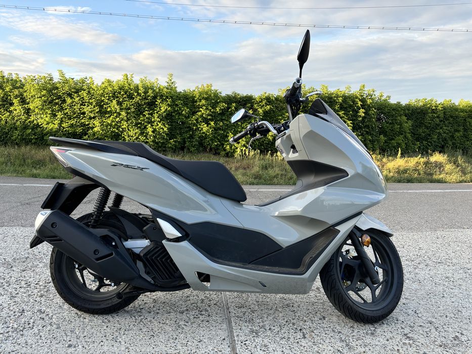 Scuter Honda PCX 125cc 2024 categoria B nou