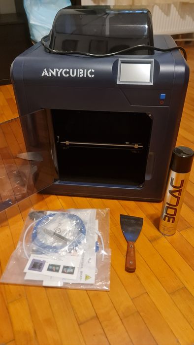 Imprimanta 3D Anycubic 4Max Pro 2.0 plus cateva role de filament