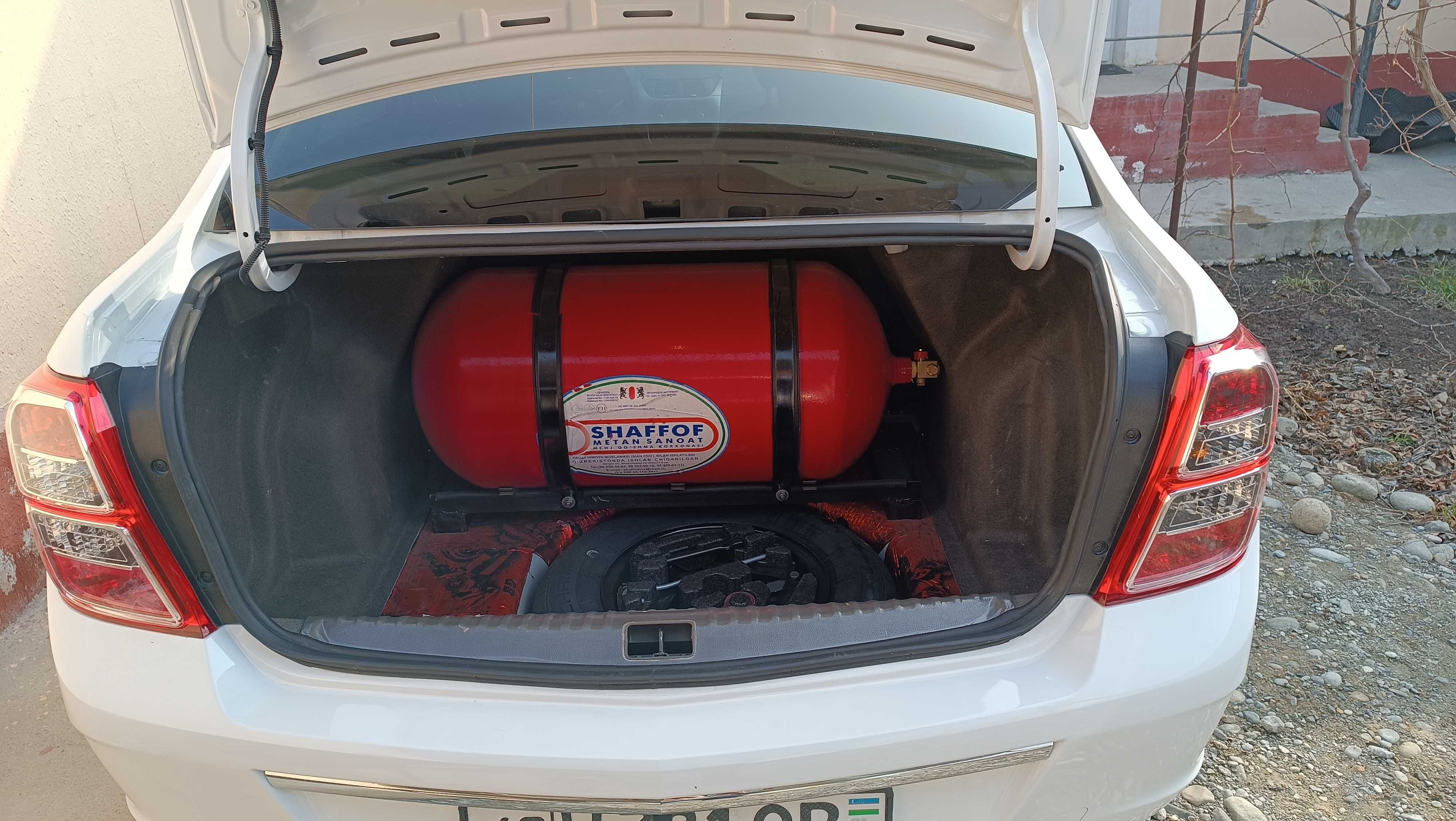 Cobalt A/T style 4 pozitsiya sotiladi