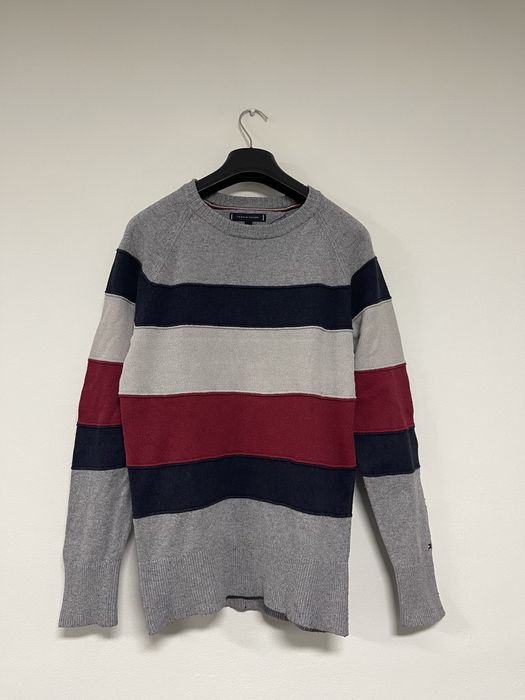 Bluza tommt impecabila