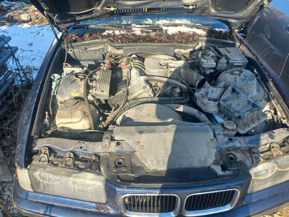 BMW E36 1.8 IS Бмв е36 1.8 ис на части