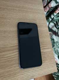 Vand iPhone 11 64 gb negru