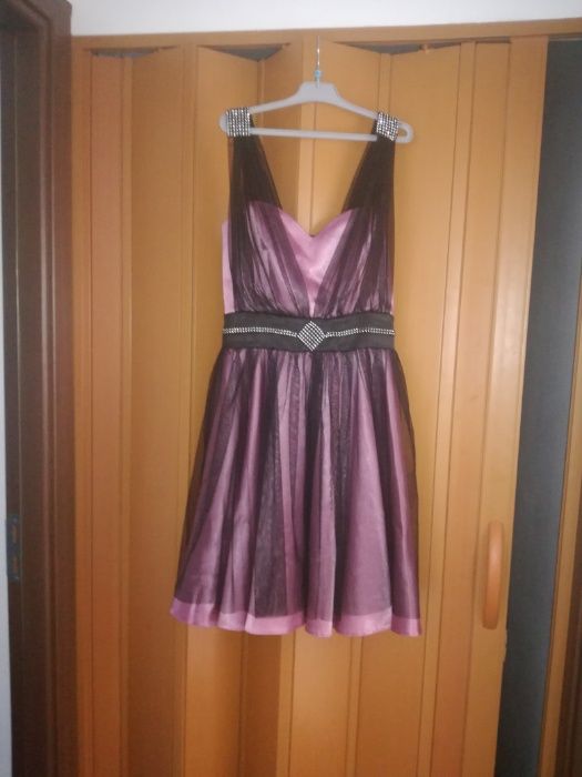 Vand rochie ocazie