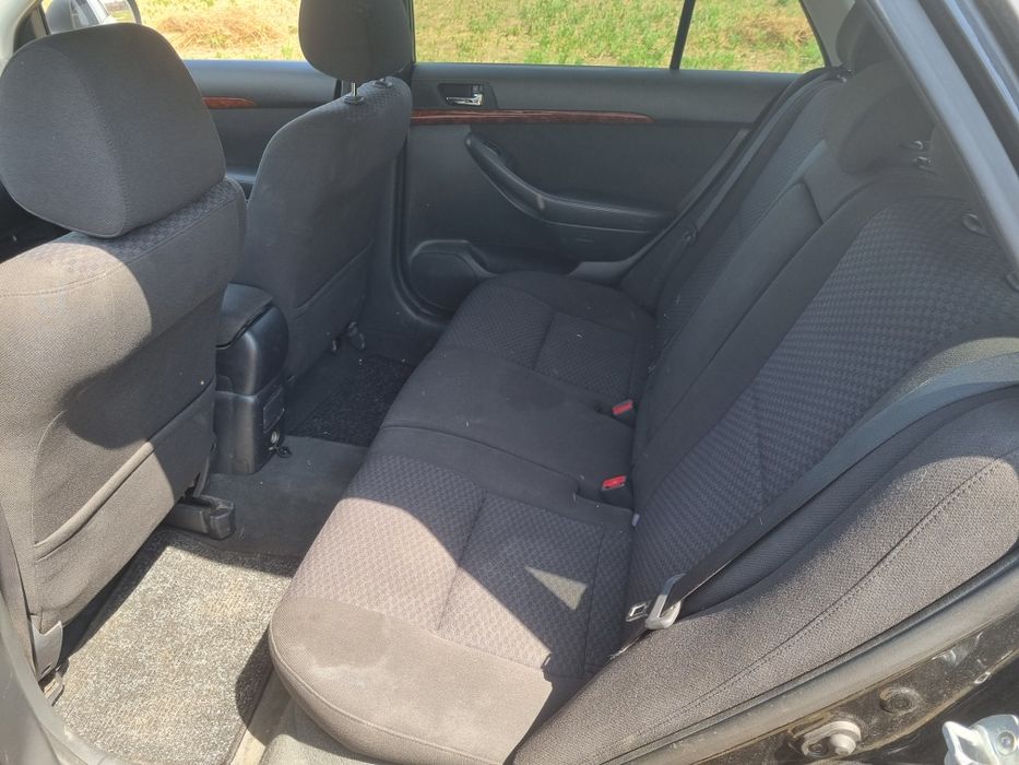 Dezmembrez Toyota Avensis 2.2 Dcat 177 cp