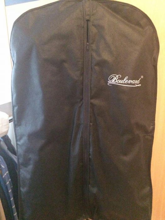 Costum Boulevard 100%lana marimea 46