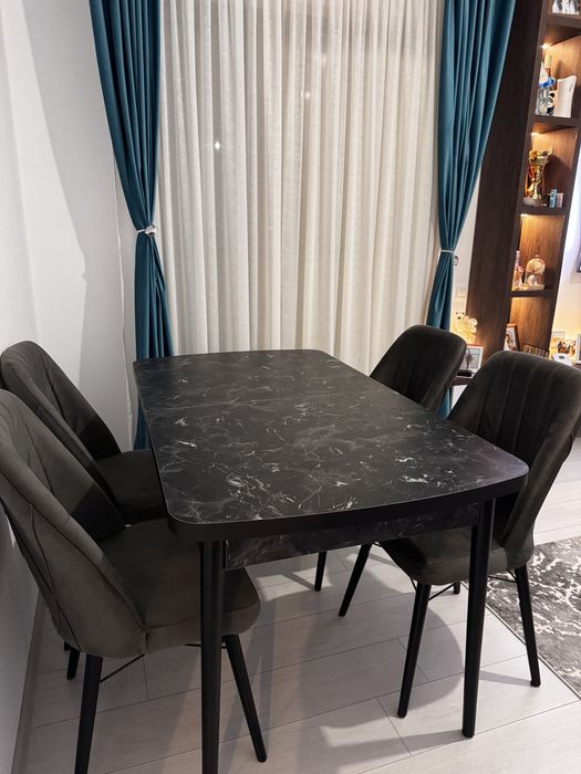 Vand masa extensibila- 4 scaune - Trendy Home