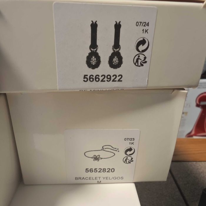 Cercei și colier Swarovski