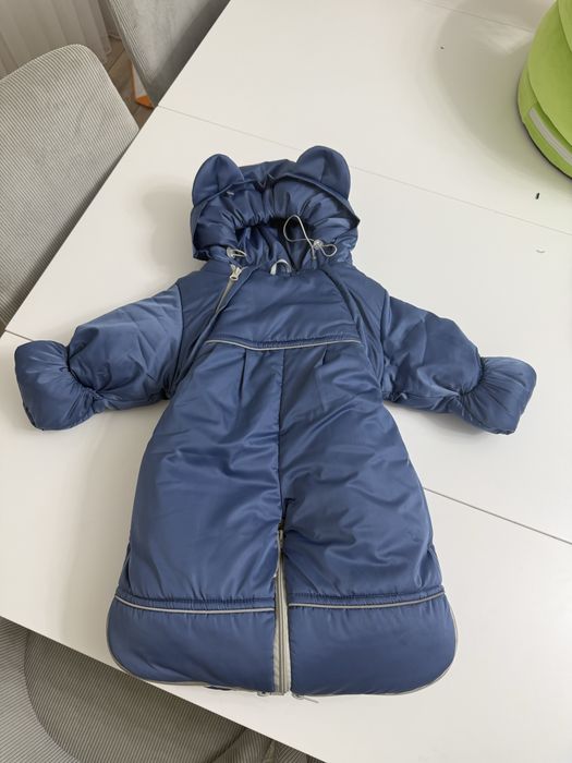 Продам конверт - комбинезон.  С рождения примерно до 7-8 месяцев.