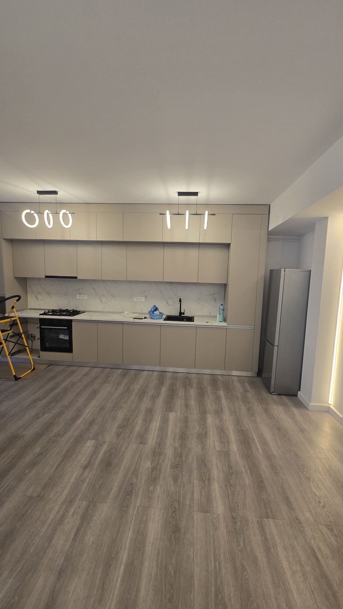 Inchiriez apartament 2 camere
